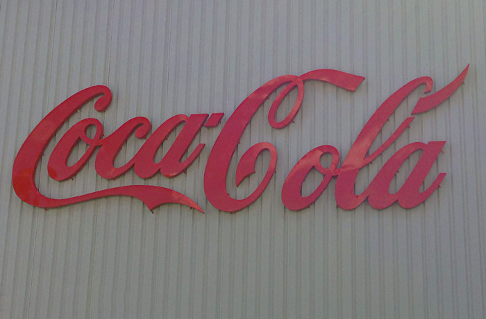 Lettres d’aluminium chez Coca-Cola Granby