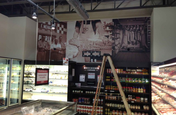 Lettrage de mur chez boucherie F.Ménard a St-Alphonse de Granby