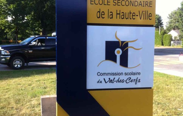 Commission Scolaire Val-Des-Cerfs